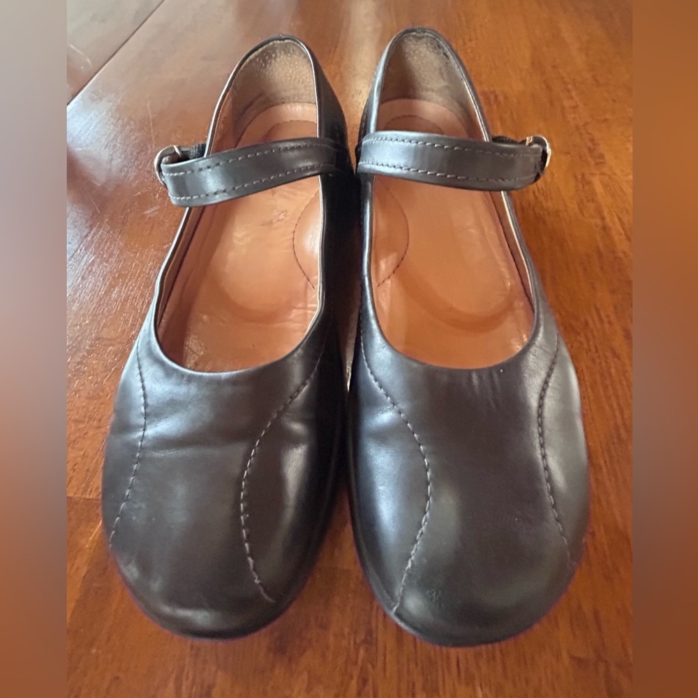 Dansko Black Leather Women's Mary Jane Shoes